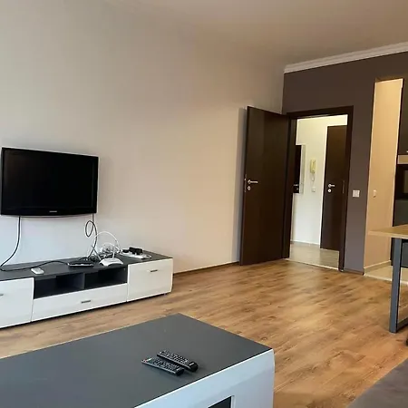 Vip Classic, Sunny شقة فندقية